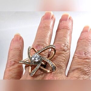 Bow with Crystals Ring (rose gold plate)